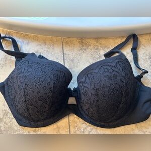 Like-New Victoria’s Secret Lace Bra